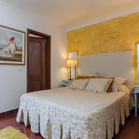ヴィラ Spacious Villa For 10 With Private Pool Near Albufeira *