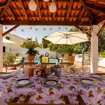 Vila Spacious Villa For 10 With Private Pool Near Albufeira