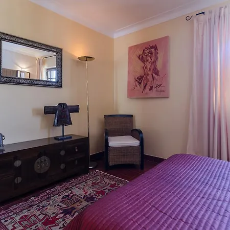 Spacious Villa For 10 With Private Pool Near Albufeira Albufeira